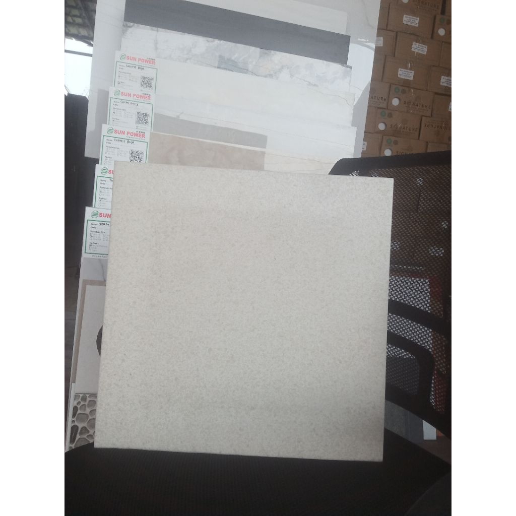 Keramik Carport 40x40 KIA Terazo white