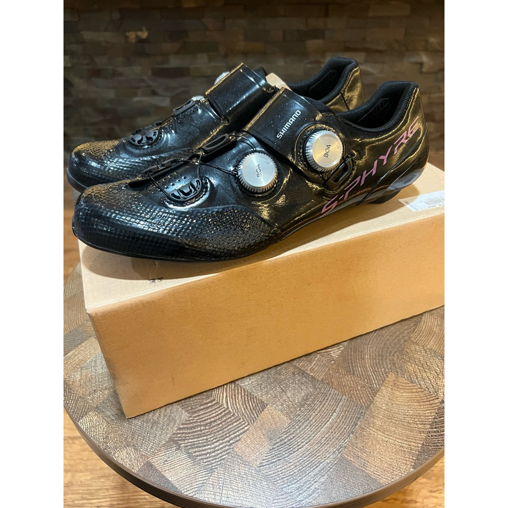 sepatu sepeda Shimano RC902s
