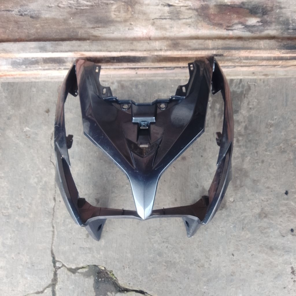 Dek depan / panel depan untuk motor Honda Vario 125 original bekas copotan second