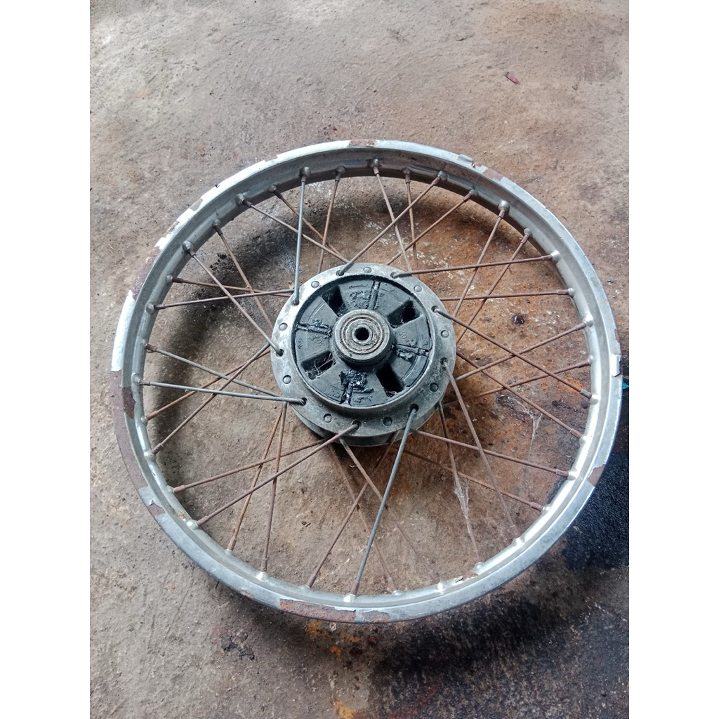 velg belakang v75 v80
