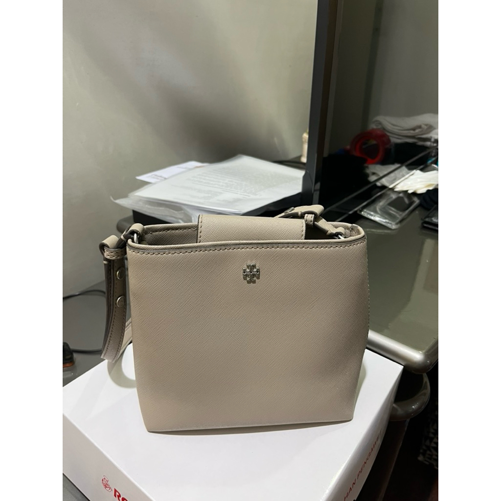 PRELOVED TORY BURCH