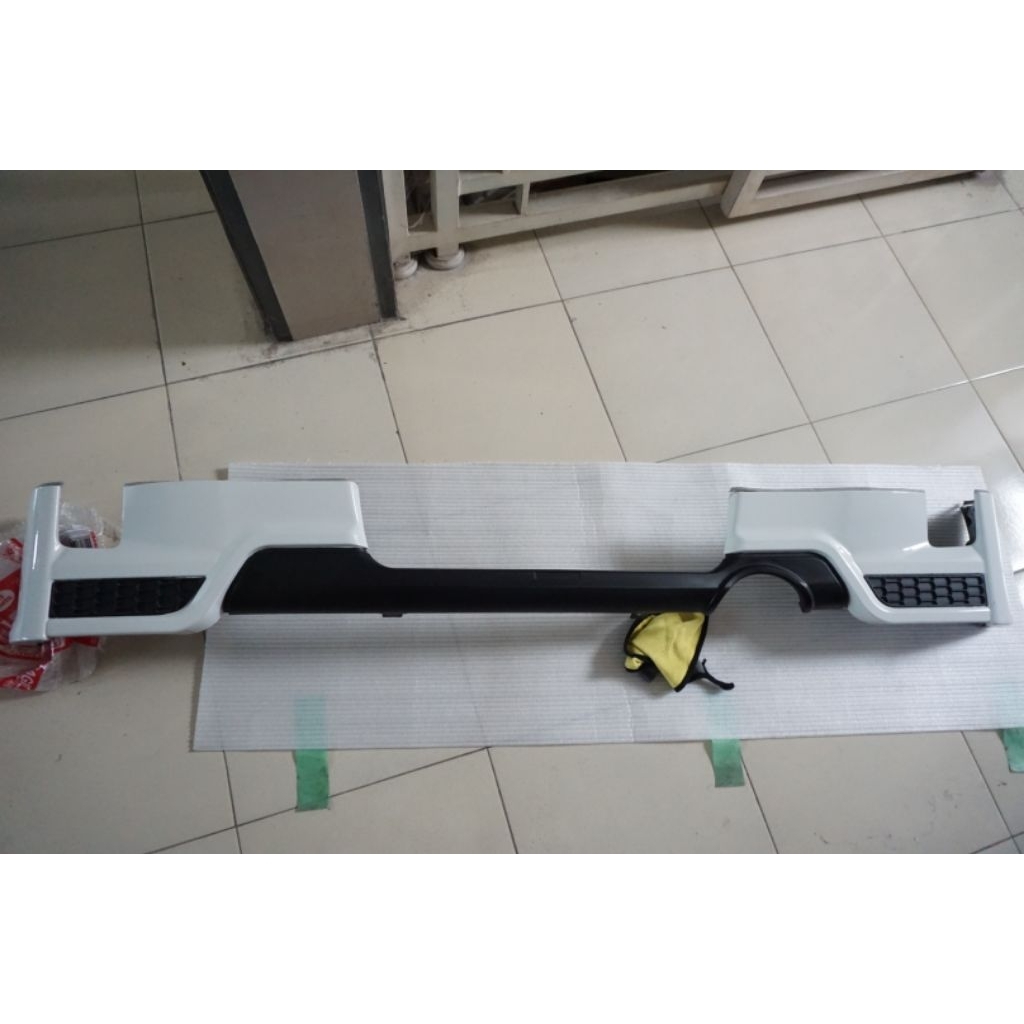 Bodykit add on bemper Yaris TRD Original