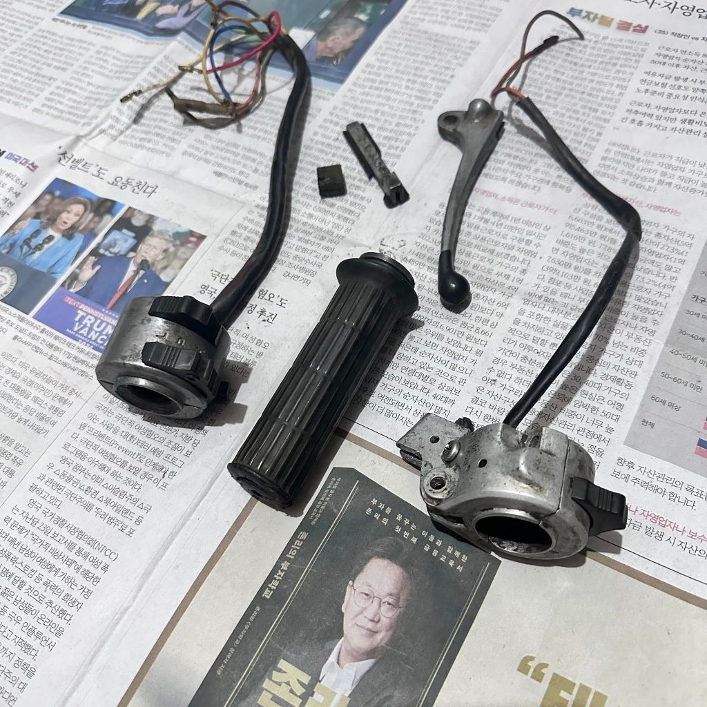 Holder Kanan Kiri C70 C90 Original Ori Plus Slongsong gas set original ori