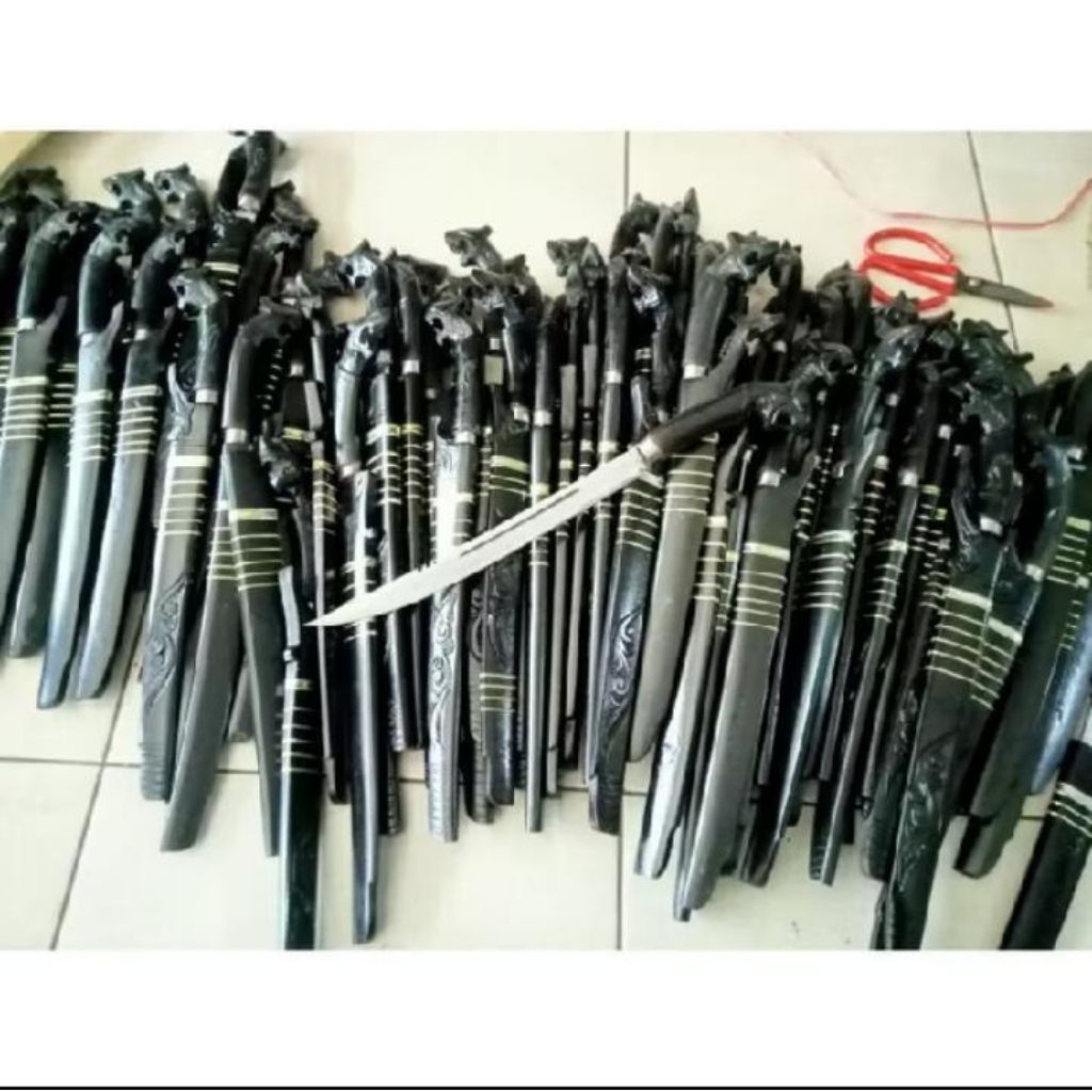 Promo Desember termurah berkualitas golok macan hitam sembelih stripstell