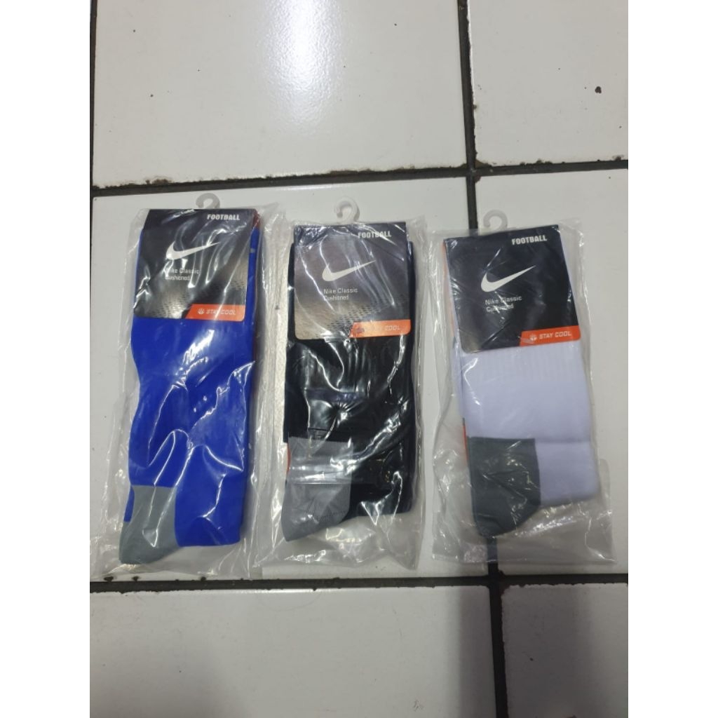Kaos Kaki Nike Bola - panjang sampai lutut dewasa size 38 ke atas warna putih hitam biru tua