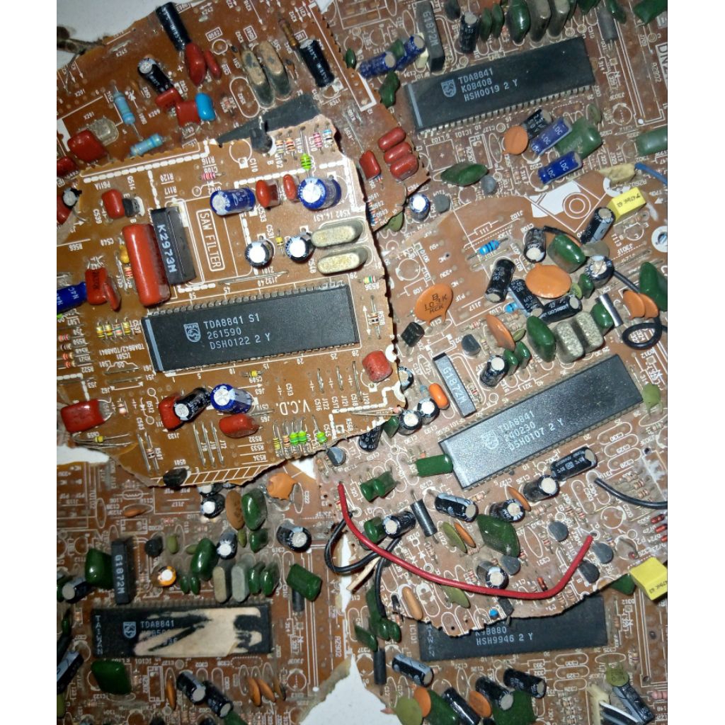 iC tv TDA8841 cabutan,masih nempel PCB,blum test/gambling