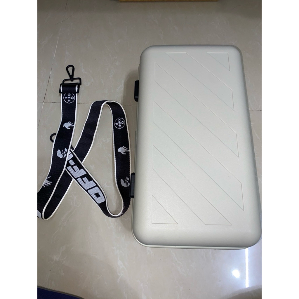 New - Amore Pacific x Off White Make Up Case