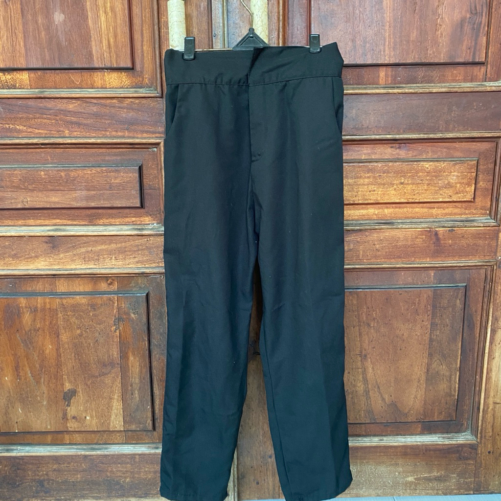 preloved celana hitam