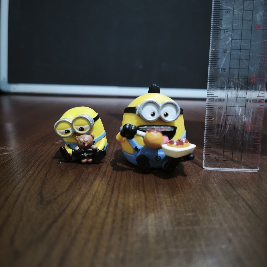 Minion Action Figure BOB hug the bearOTTO eating takoyakiBOB & Tim Good time figure Original Japan