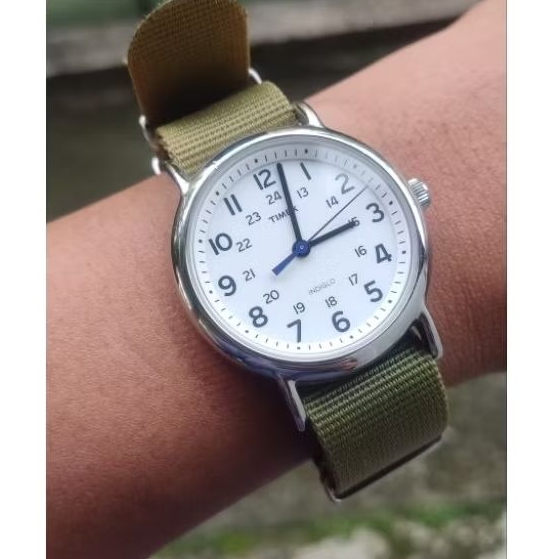Timex Indiglo Weekender