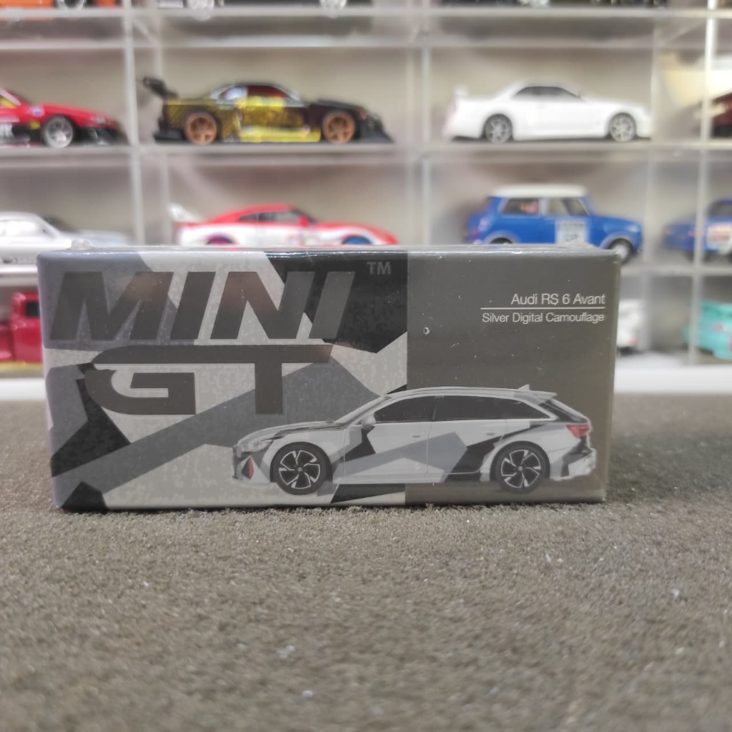 Mini GT 255 Audi RS 6 Avant Silver Digital Camouflage