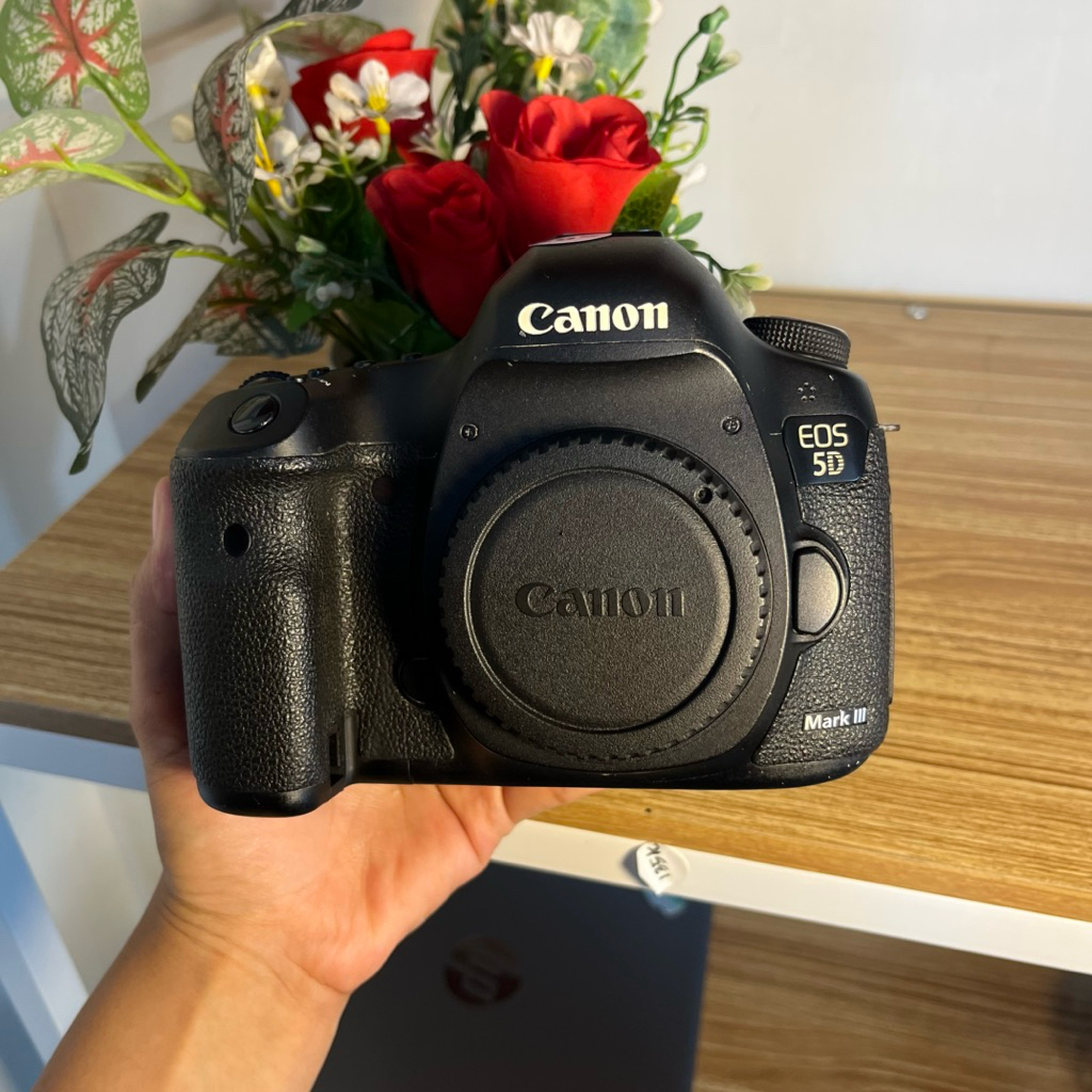 Canon 5D Mark III Sc 585K