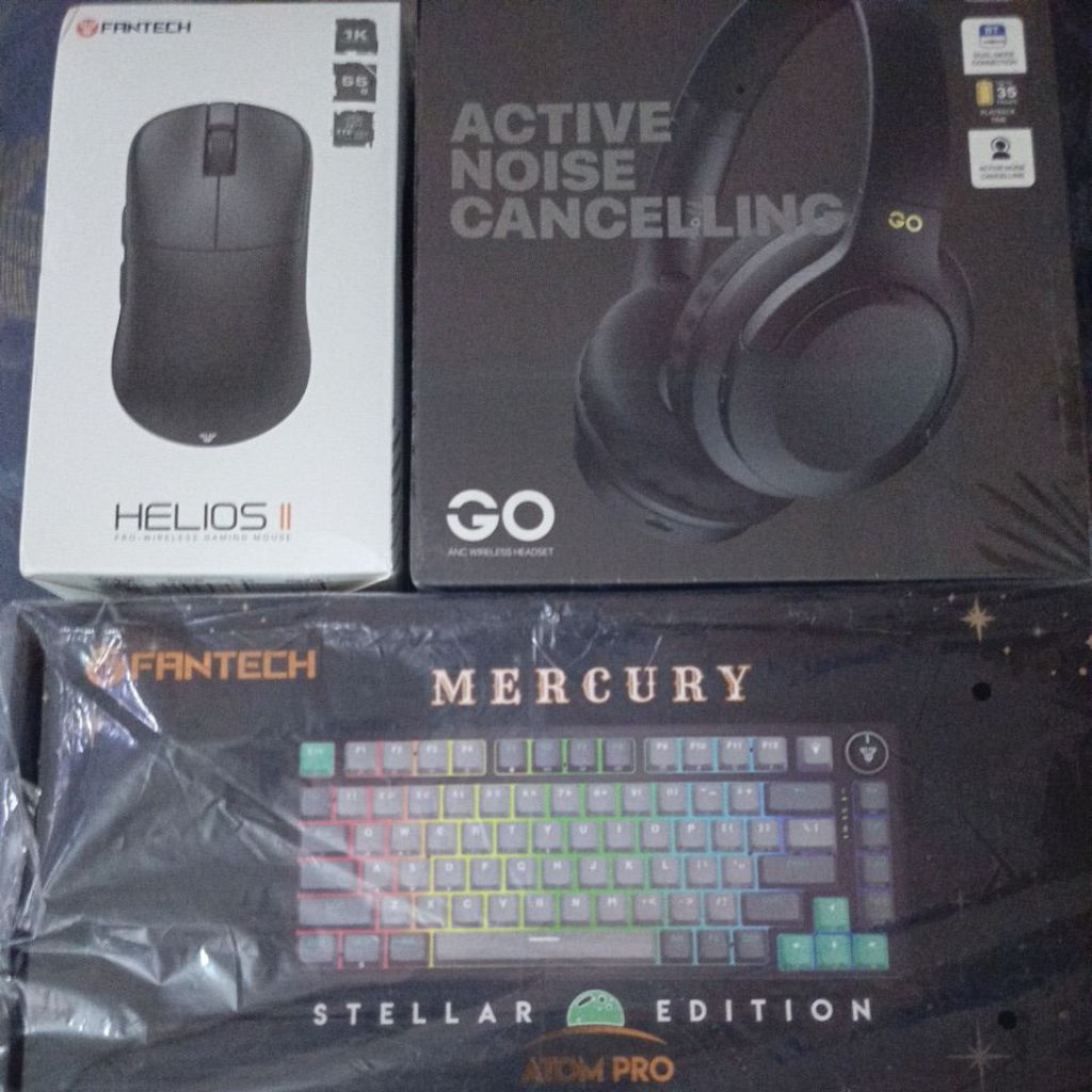 1.Fantech Headset WHO5 ANC Black2.Fantech Mouse Helios XD3V3 1K Black3.Fantech Keyboard Atom Pro 83 