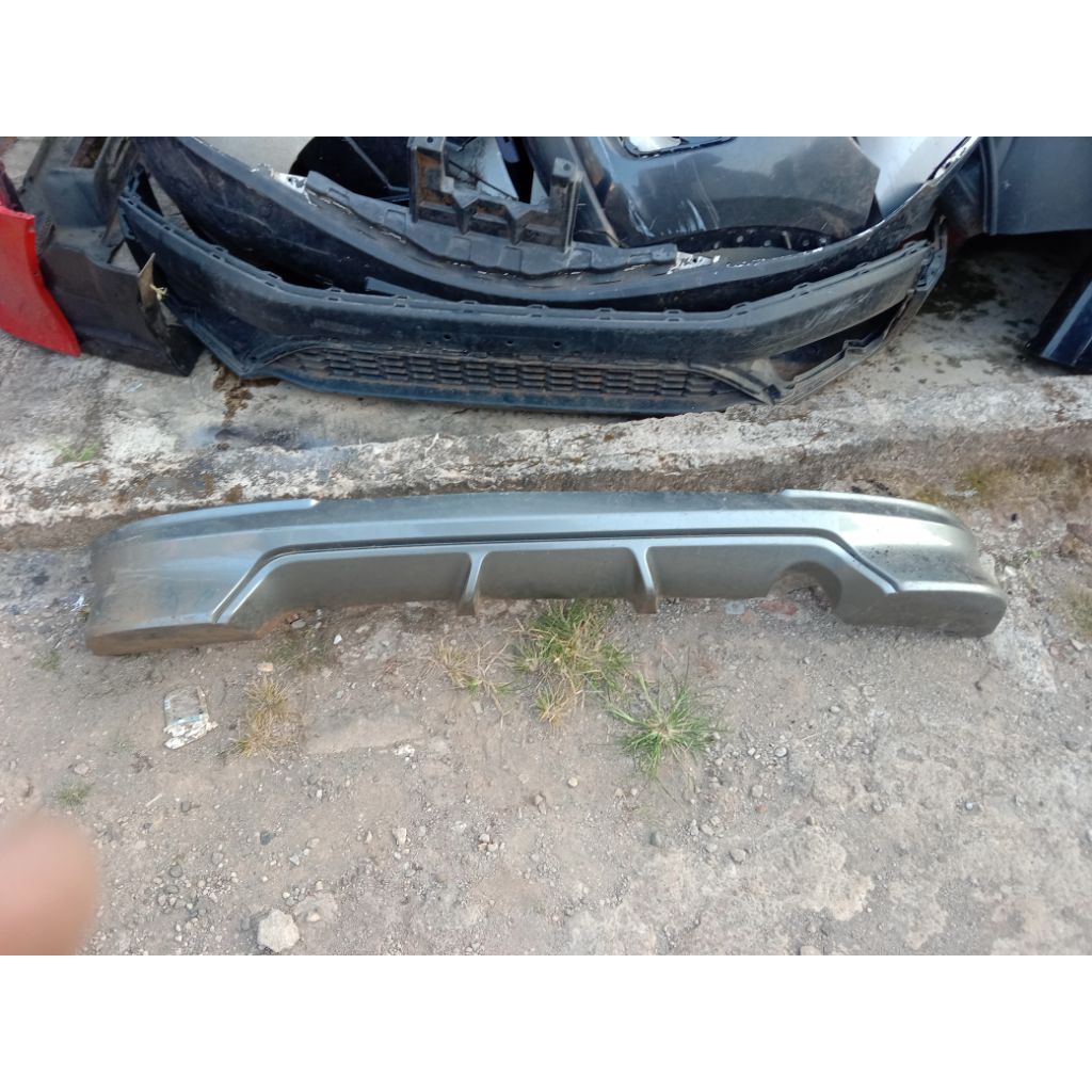 bodykit bemper belakang Datsun go original