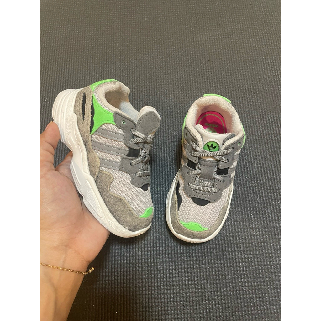 Sepatu Adidas Original Young 96 size 23,5 insole 13,5-14cm