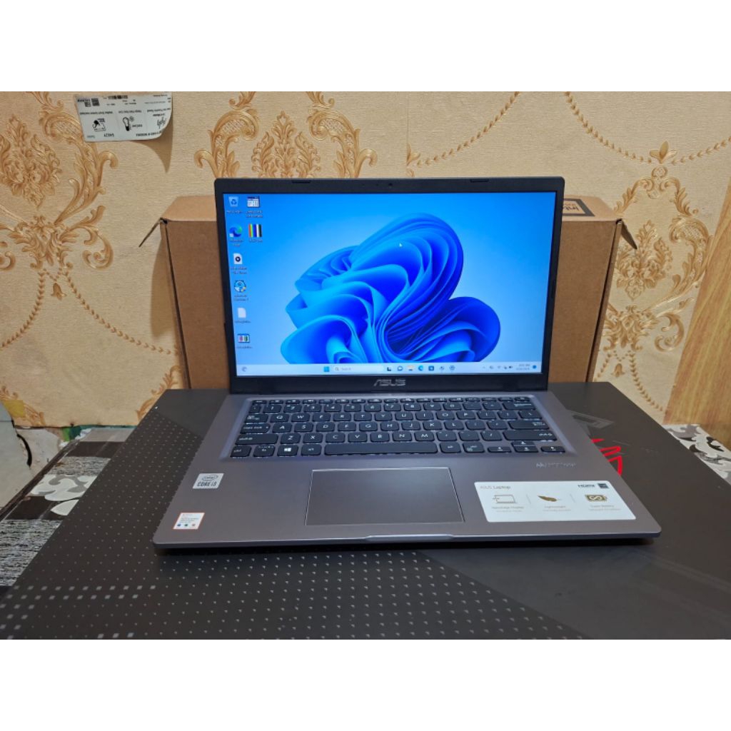 Laptop Asus Vivobook X415JA - Intel Core i3 Gen11 -4GB -SSD 256GB -MULUS
