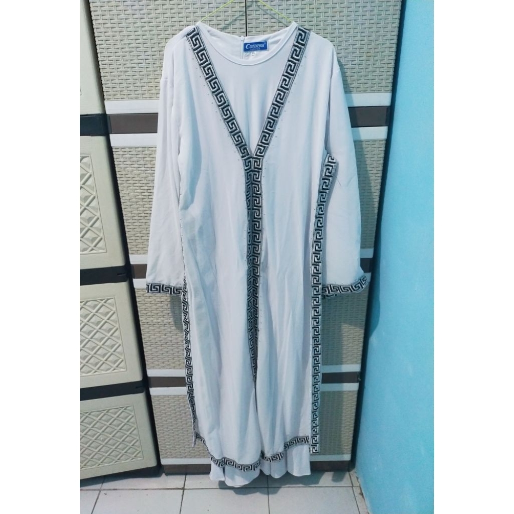 Dress Abaya Putih Wanita