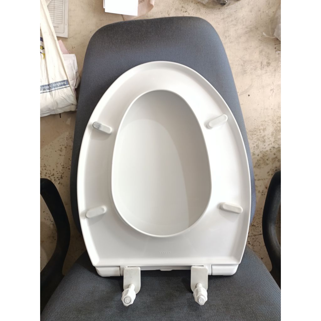 COVER SEAT CLOSET TOTO TC365 / DUDUKAN CLOSET TOTO