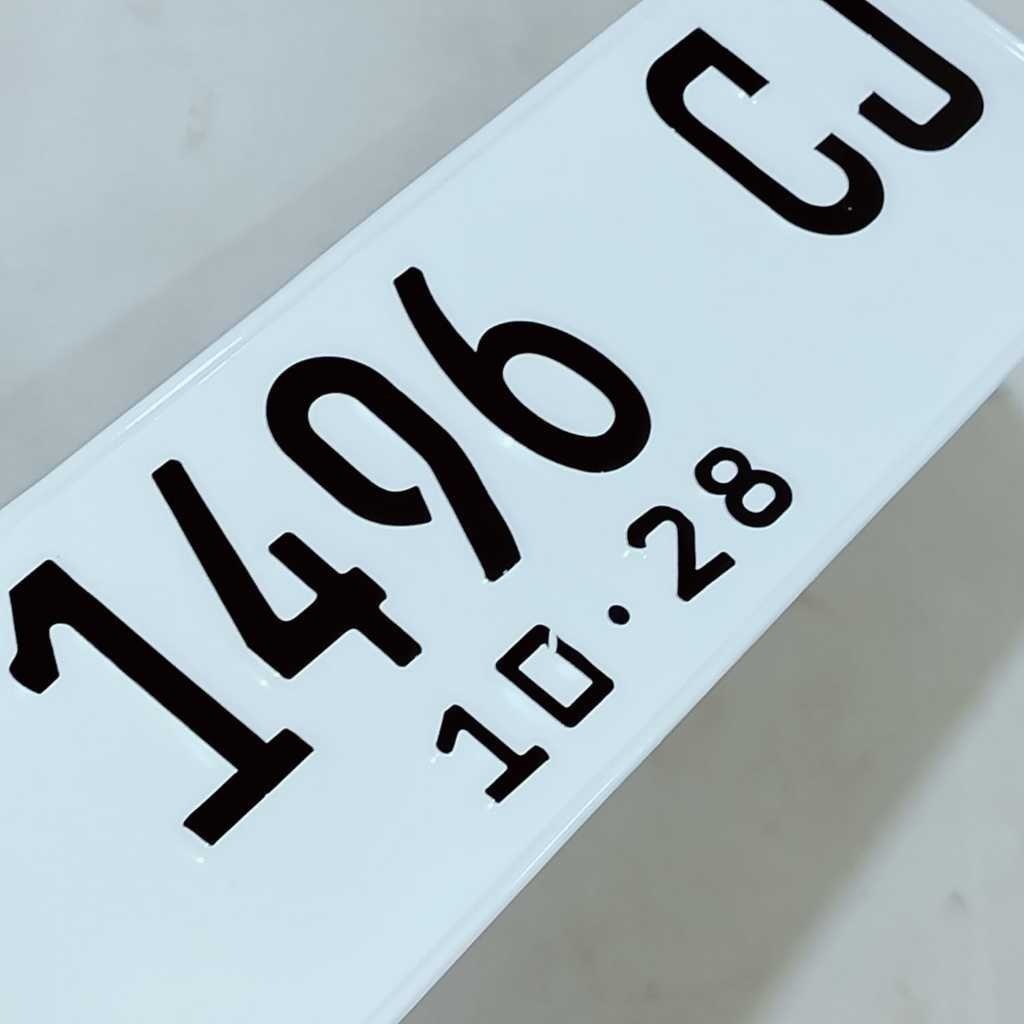 Plat Nomor Mobil Putih Variasi Terbaru