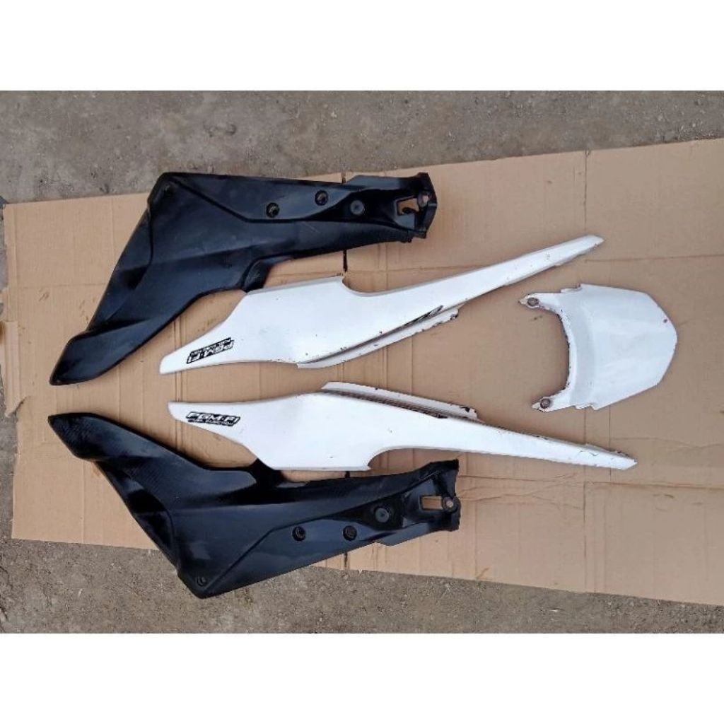 cover body samping kanan kiri CBR l set old original copotan