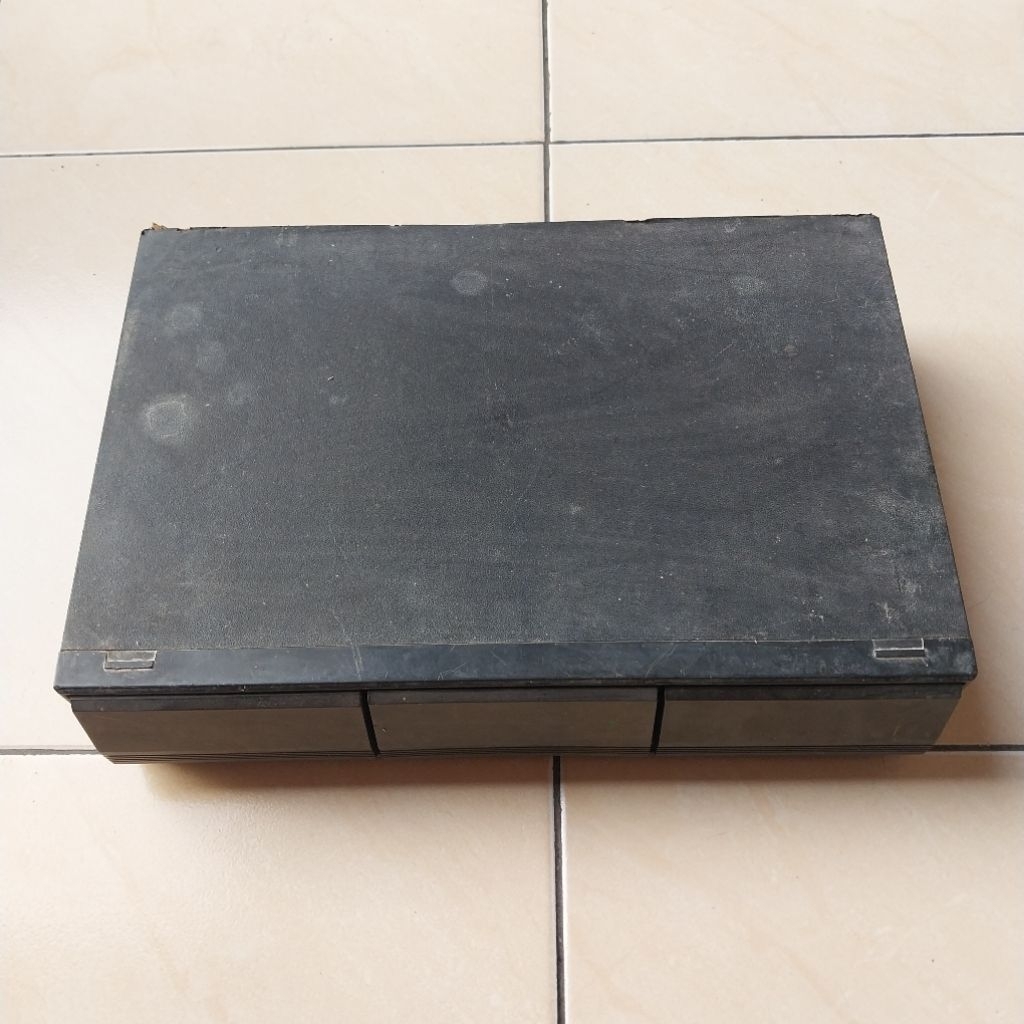 JUAL RAK TEMPAT KASET PITA DAN CD MUSIK