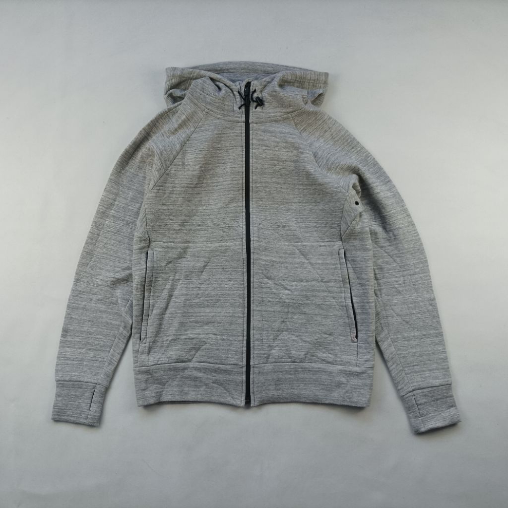 Muji Zip hoodie tebal size L P065