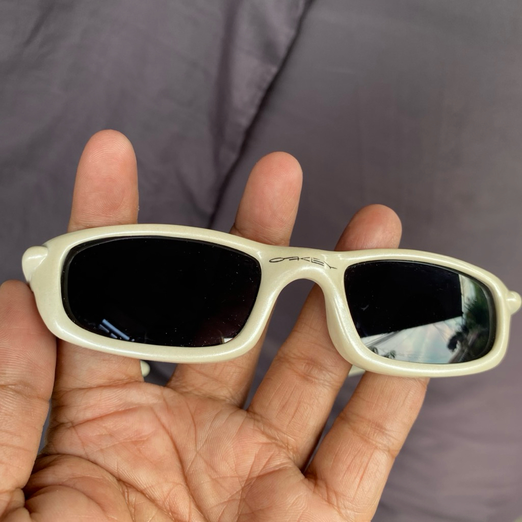 Oakley vintage y2k usa white sunglasses