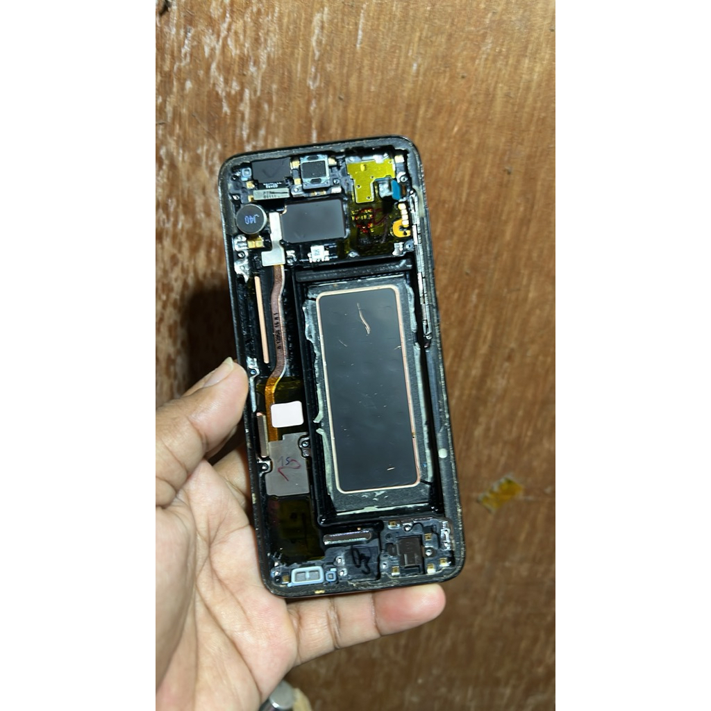 lcd + fream Samsung S8 minus retak selain nya normal