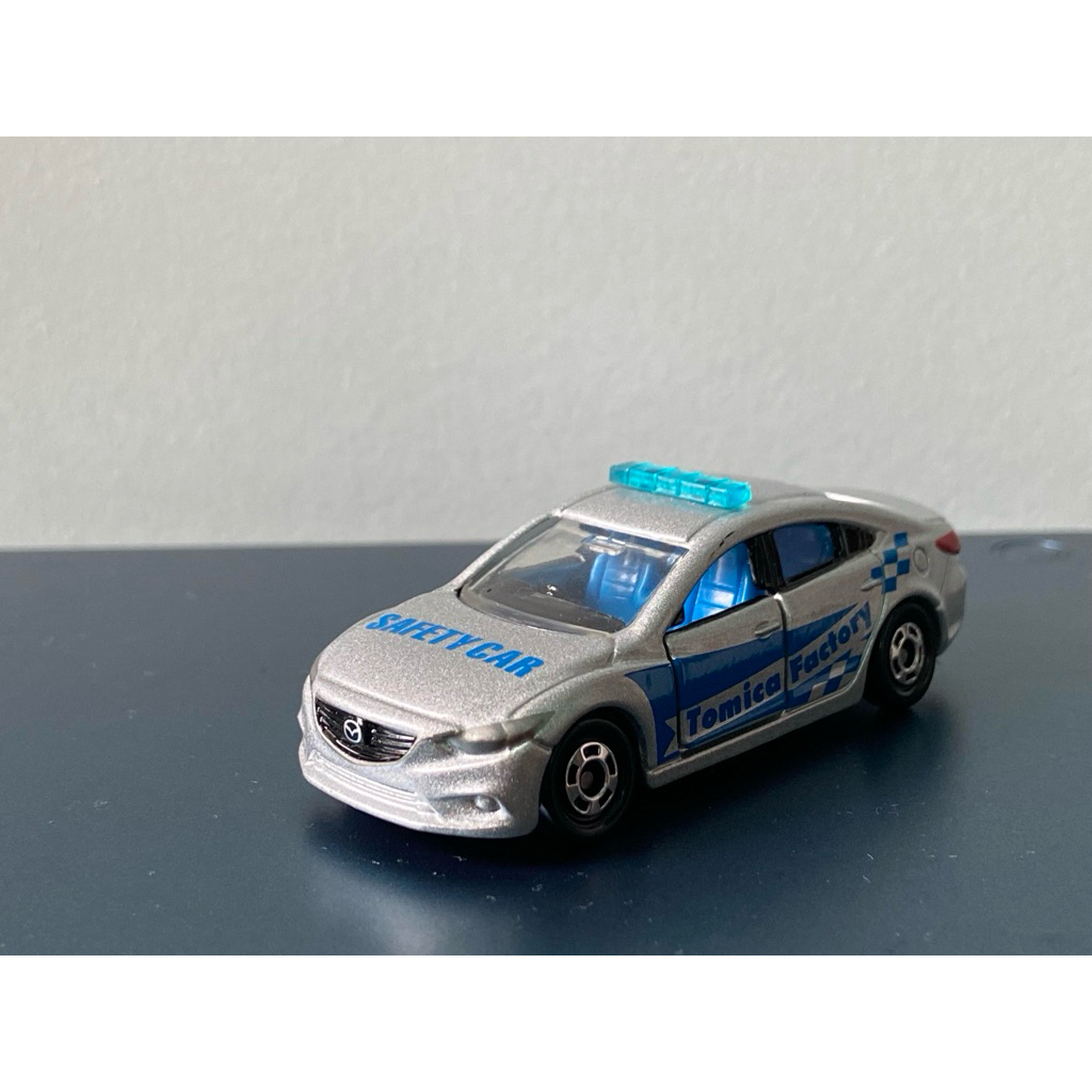 Miniatur diecast mobil tomica factory model mazda 6 atenza loose