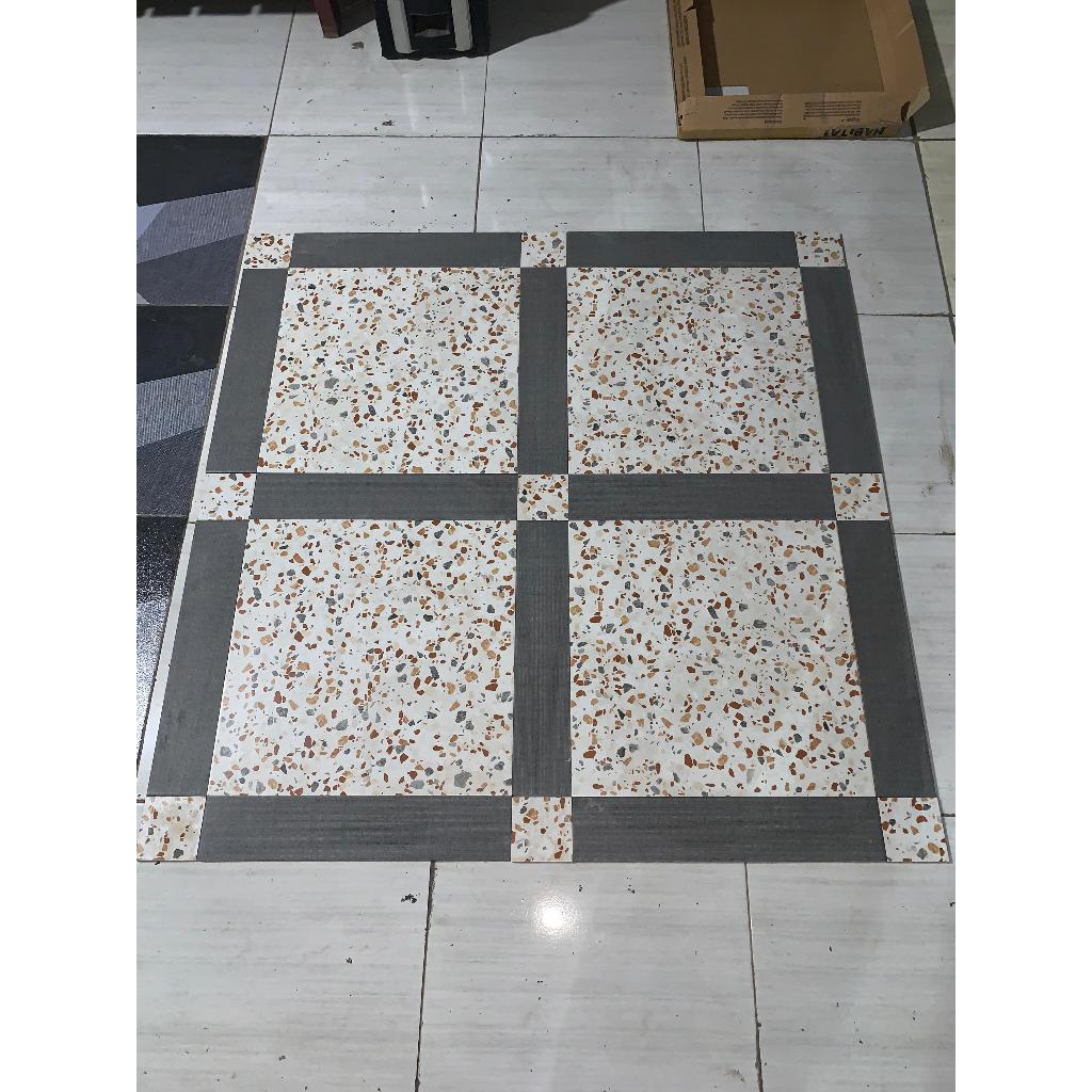 Keramik Lantai Carport Costum