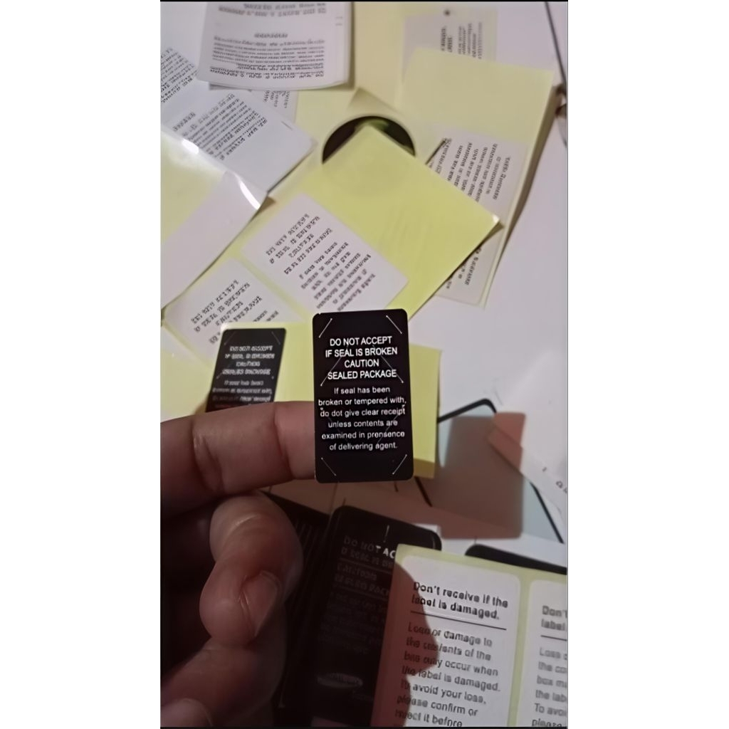 SEGEL OPPO HITAM TERBARU
