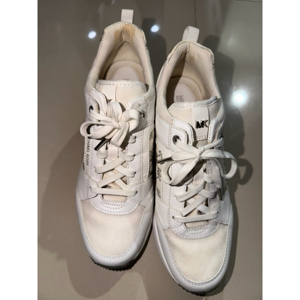 Sepatu Wanita Michael Kors Preloved