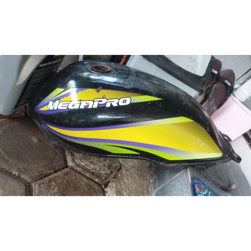 TANGKI MEGAPRO HIU ORIGINAL