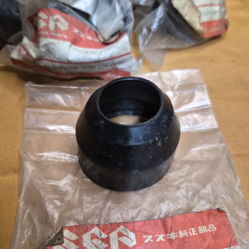Dust Seal Front Fork Seal Debu As Shock Depan Suzuki RC 100 RC 80 Bravo Crystal Original