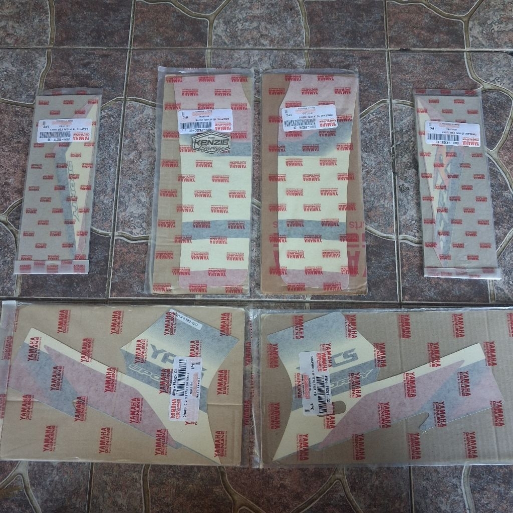 Stiker Striping Sayap F1ZR FIZR Merah Putih 2002 Original YGP