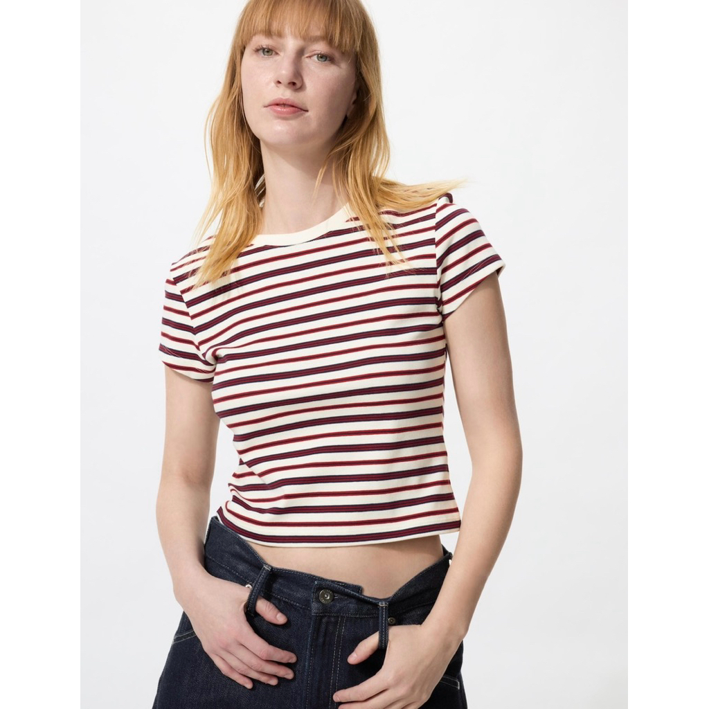SALE‼️ UNIQLO T-SHIRT MINI CROP TOP LENGAN PENDEK