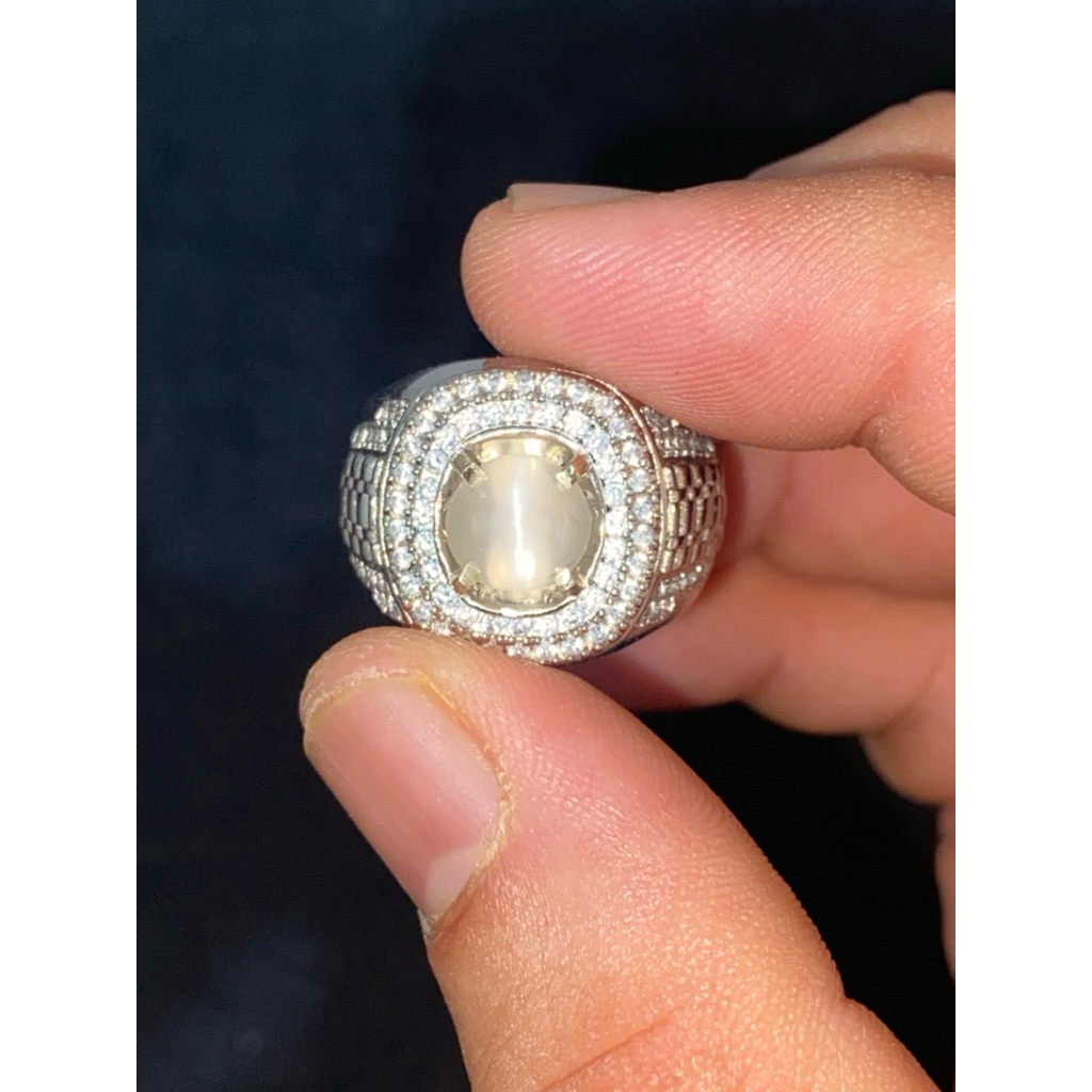 NATURAL MOONSTONE CATS EYE
