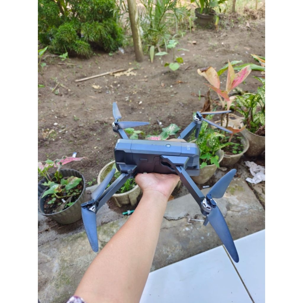 drone sjrc f11 4k 3km bekas