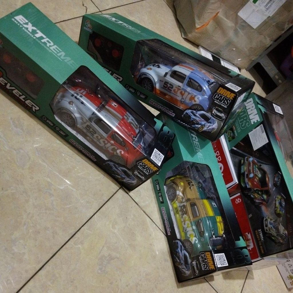 oketoys mainan mobil remote mobil sedan mobil kodok VW rc extreme rally vehicle rock reveler