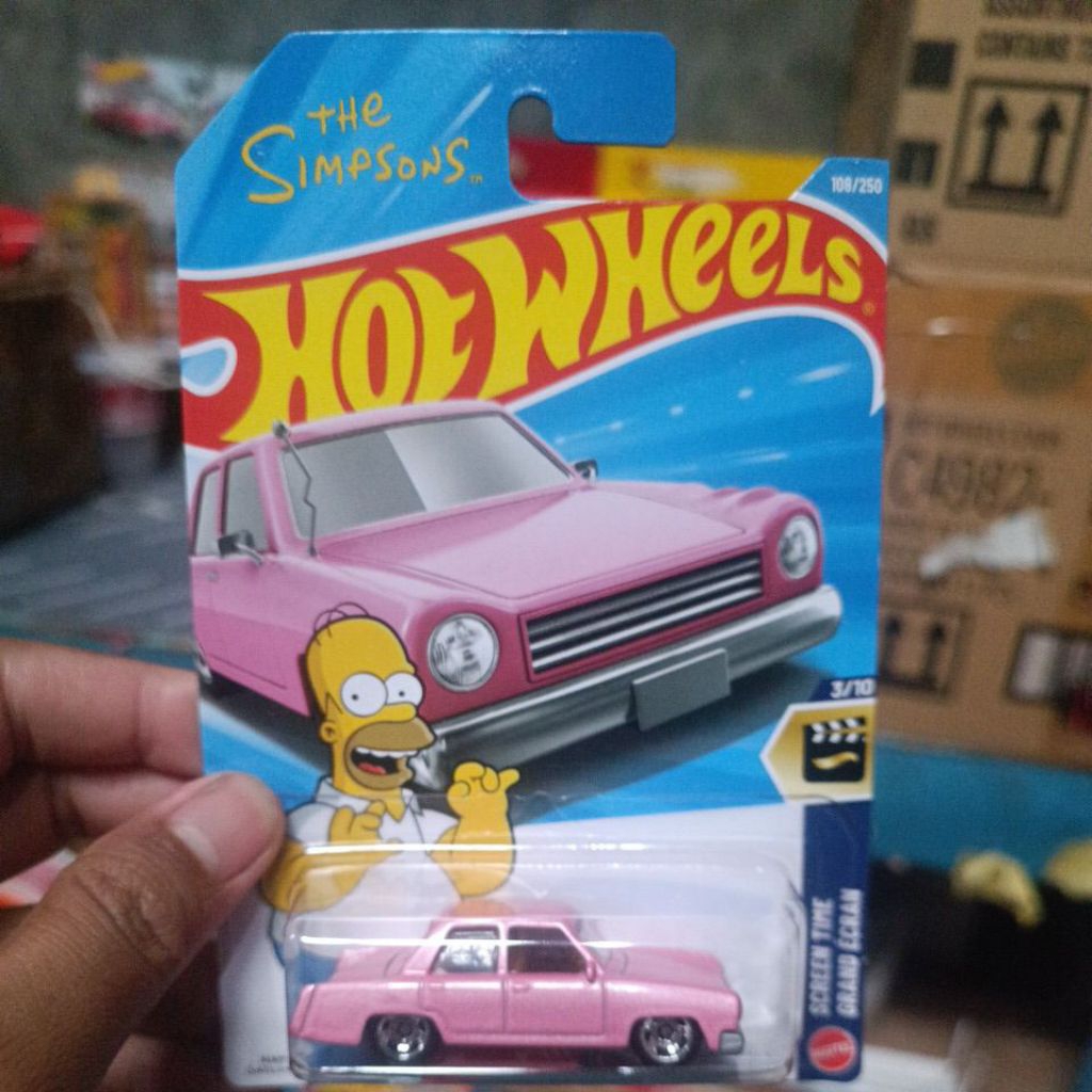 Hot wheels the Simpsons family car