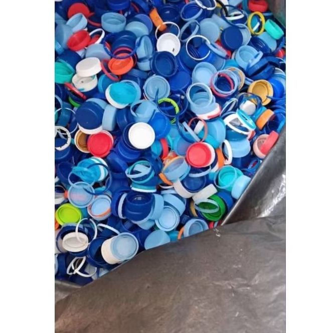 tutup botol plastik bekas untuk prakarya