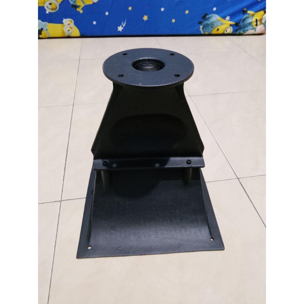 HORN Q1 UK 26X26CM MULTI