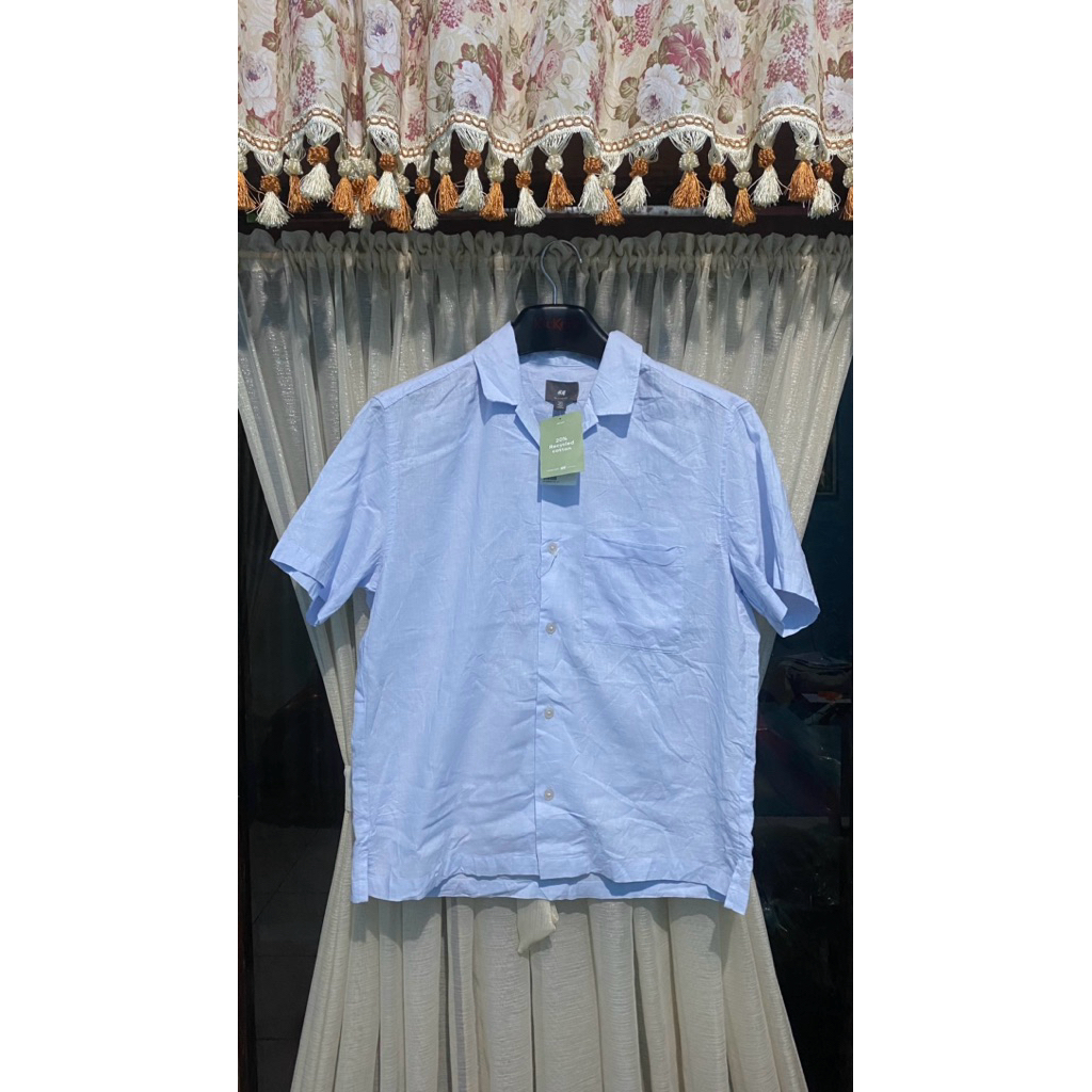 kemeja biru laut h&m baru