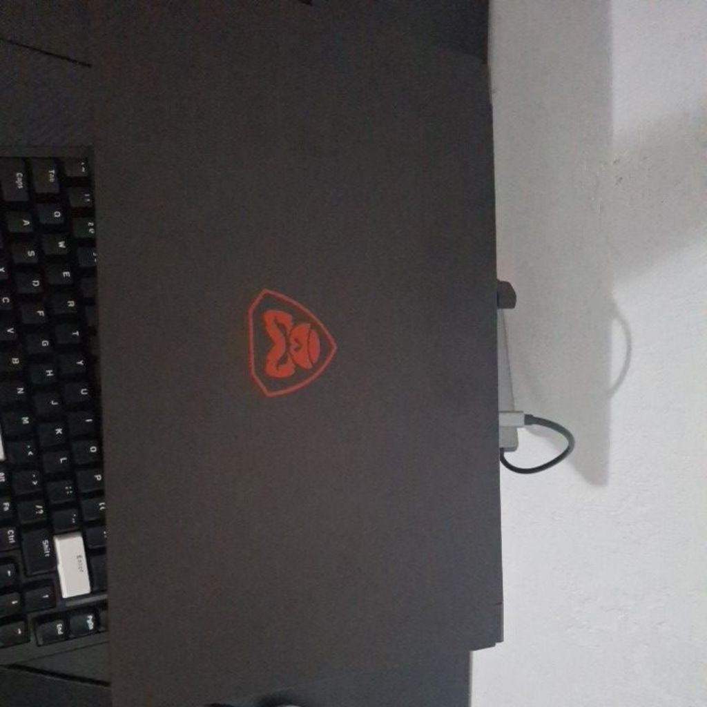 Axioo Pongo 725 Laptop Gaming