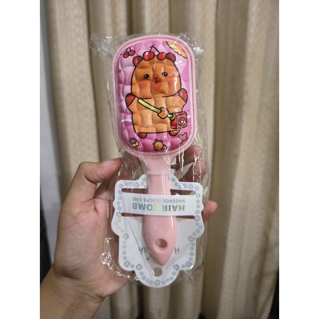 Sisir Lucu Sanrio Capybara Cat