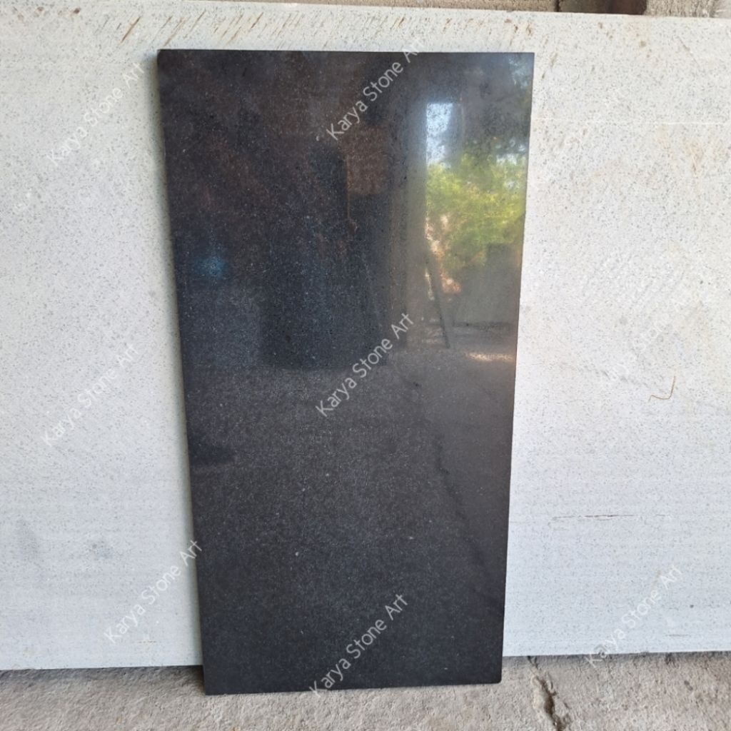 Lantai Batu Granit Hitam 30x60 | Batu Granit Lokal | Andesit Hitam Poles