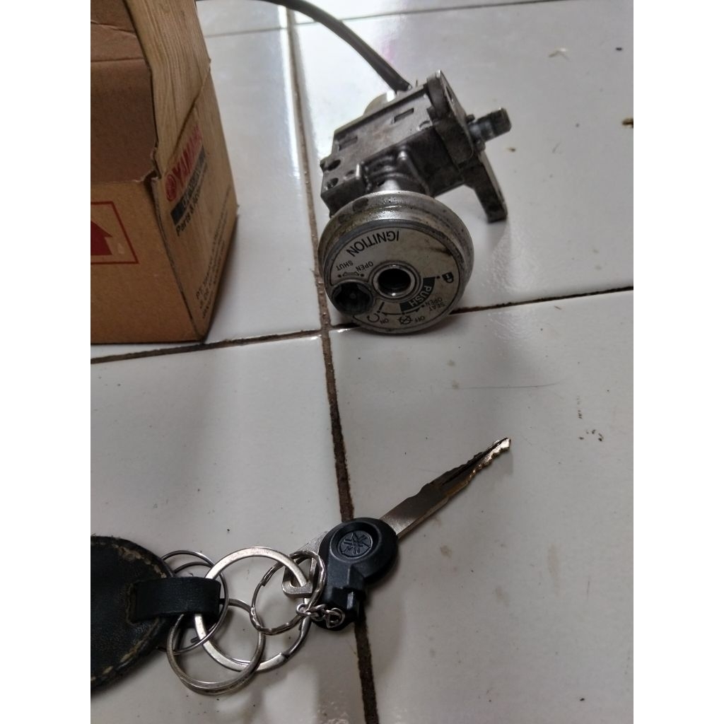 Kunci kontak 1 set yamah mio m3 original