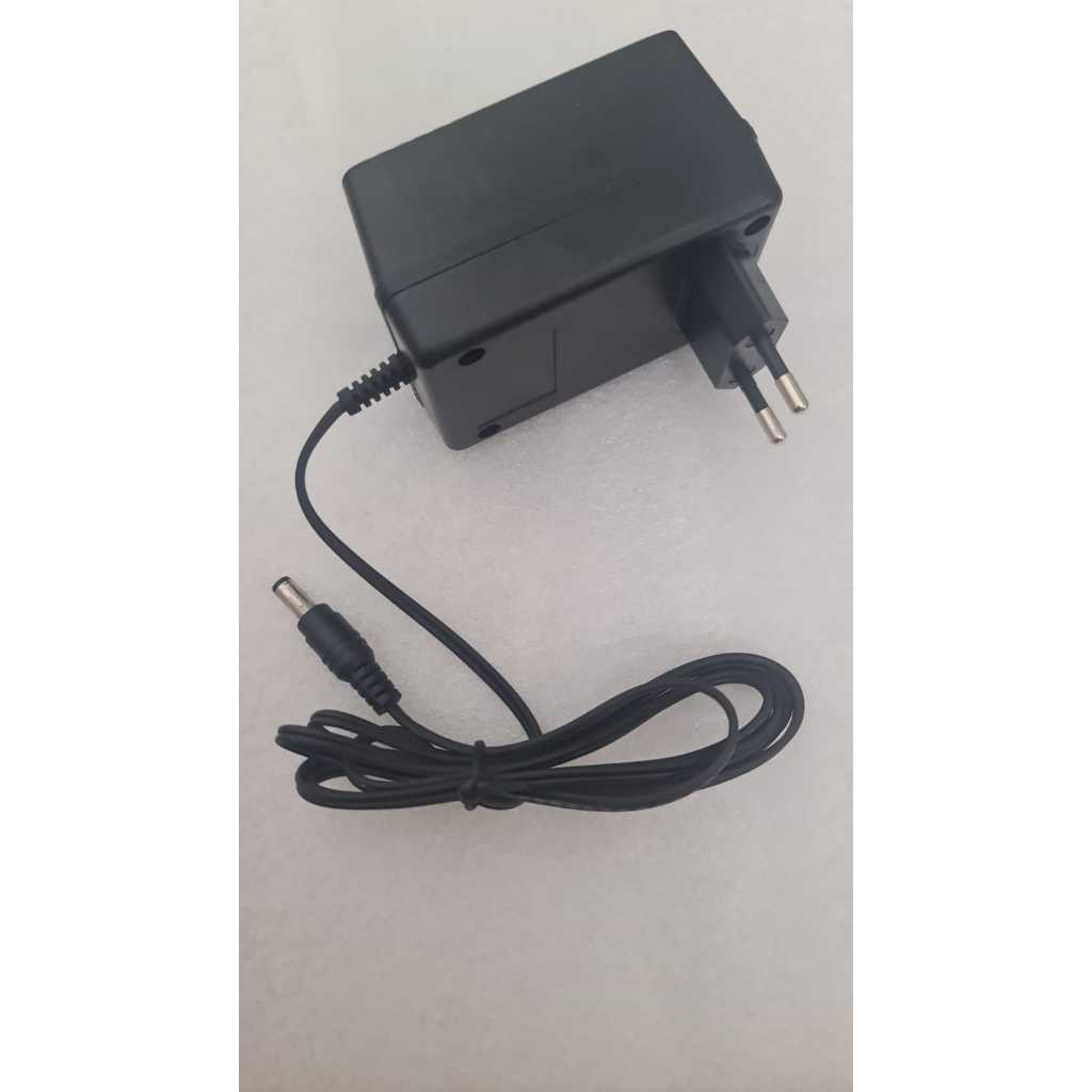 AC/DC Adaptor Pengganti Model UAE 01004