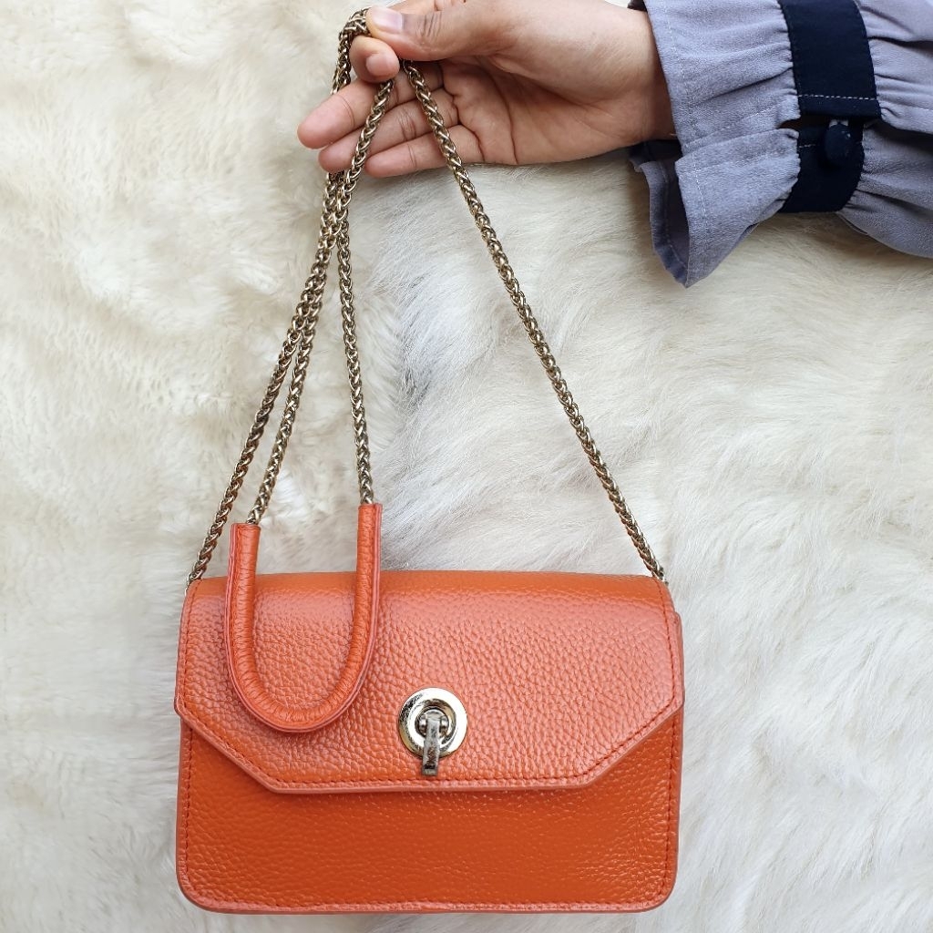 Tas Sling Bag Oren Kulit Asli Tali Rantai