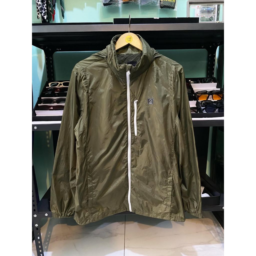 Windbreaker casual jacket Ugiz hidden hoodie Authentic